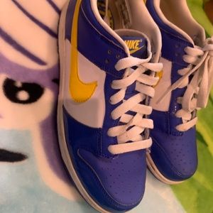 Nike blue and gold warriors